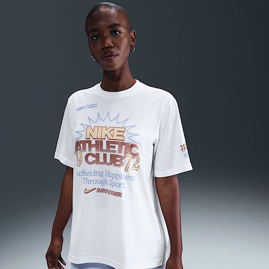 Nike Sportswear Club Women's Short-Sleeve T-Shirt. Nike.com